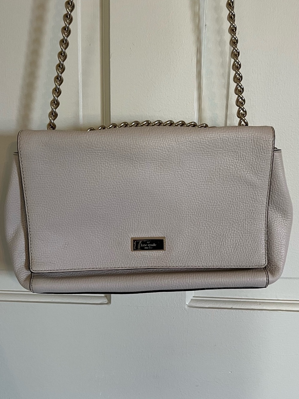 kate spade Pebbled Leather Chain-Shoulder Bag in Cream
